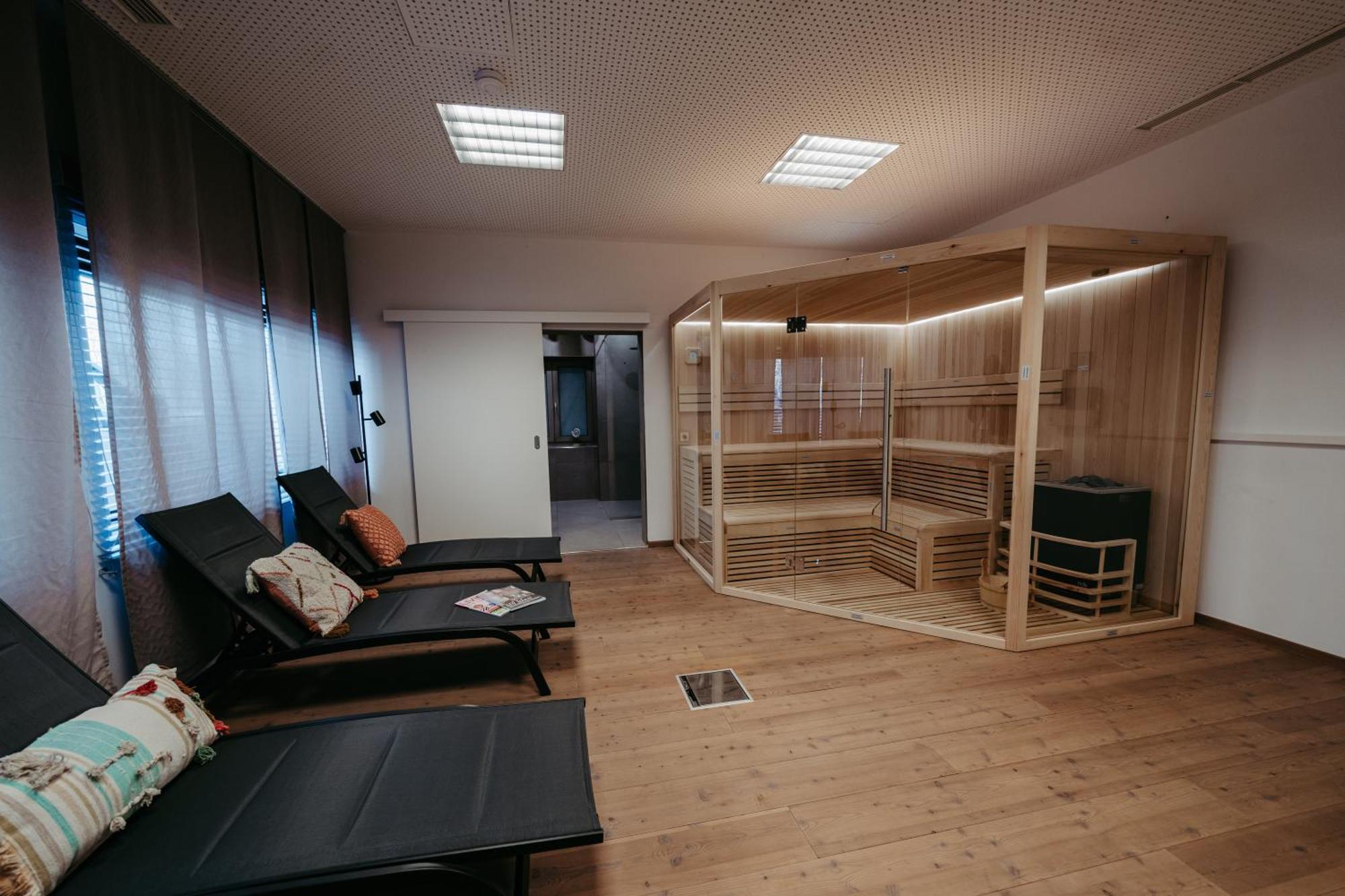 Obegg An Der Lage - Exklusives Apartment Mit Toskana Flair מראה חיצוני תמונה